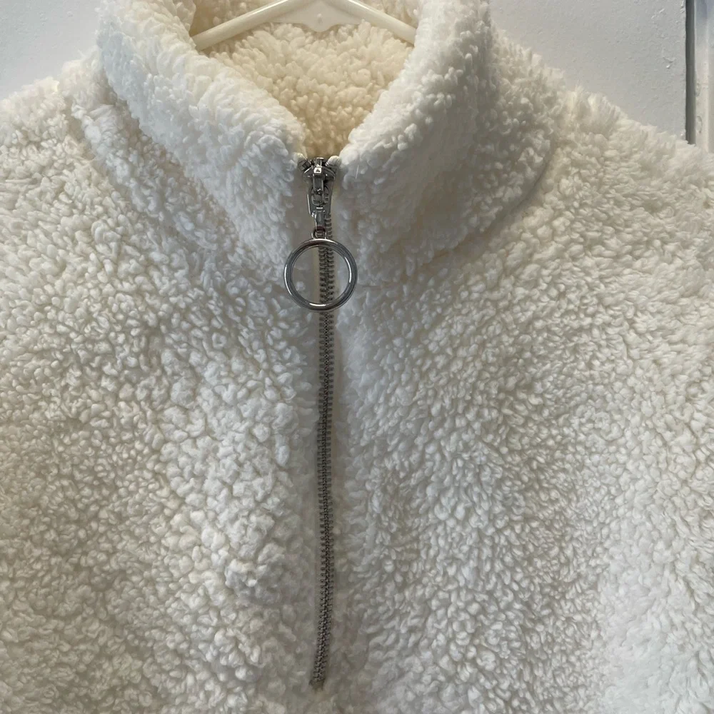 Fashion Nova Sherpa Crop Jacket - Picture 3 of 4